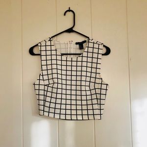Sleeveless grid crop top